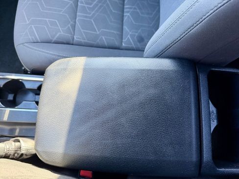 Used 2017 Toyota Tacoma TRD Sport image 35