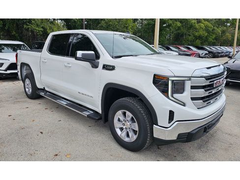 New 2026 GMC Sierra 1500 SLE image 13