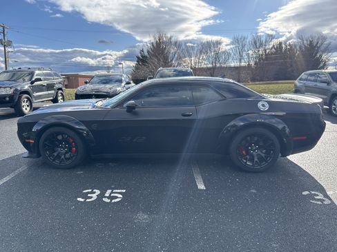 Used 2023 Dodge Challenger SRT Hellcat image 6