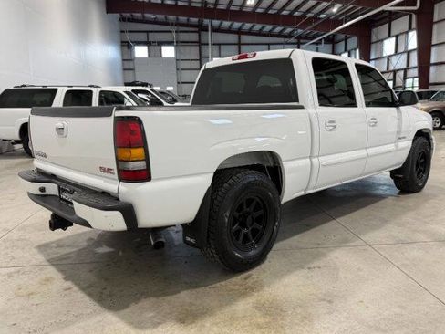 Used 2005 GMC Sierra 1500 Denali w/ Safe And Sound Package AWD/4WD image 8