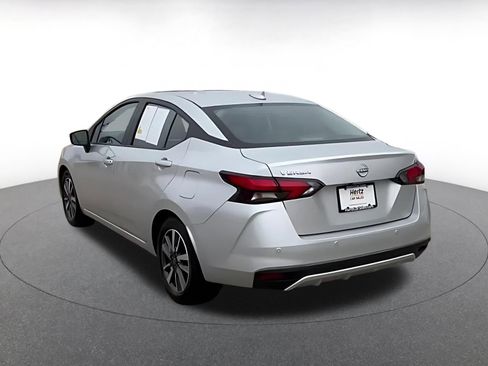 Used 2025 Nissan Versa SV FWD image 11