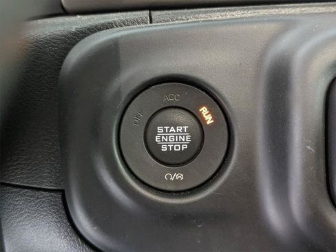 Certified 2020 Jeep Wrangler Sport AWD/4WD image 25