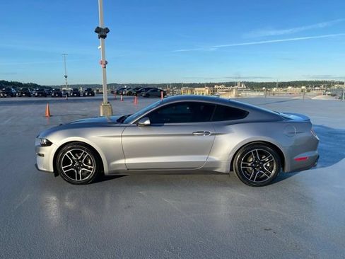 Used 2020 Ford Mustang Coupe w/ Equipment Group 101A RWD image 5
