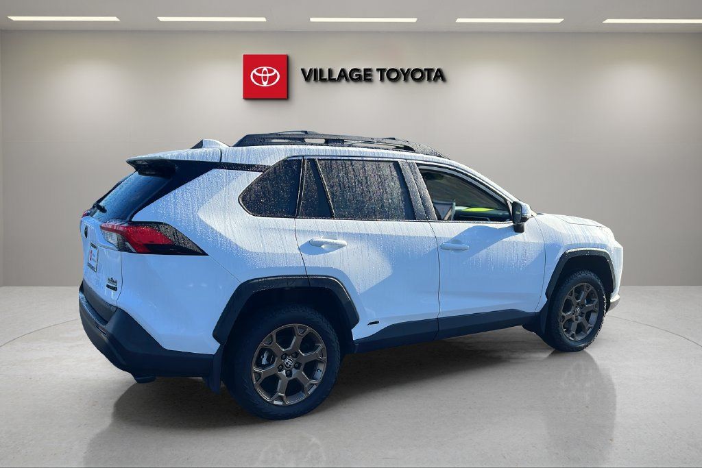 Certified 2023 Toyota RAV4 AWD Hybrid image 5
