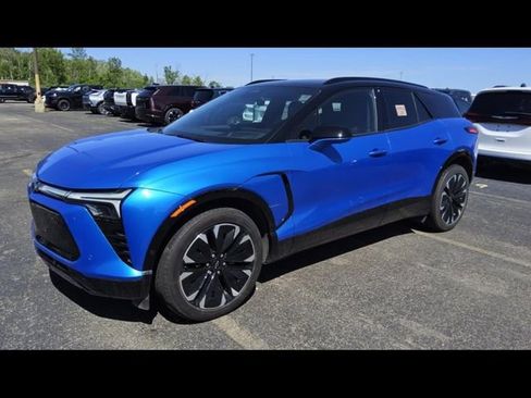 Used 2026 Chevrolet Blazer EV RS w/ Super Cruise Package AWD/4WD image 4