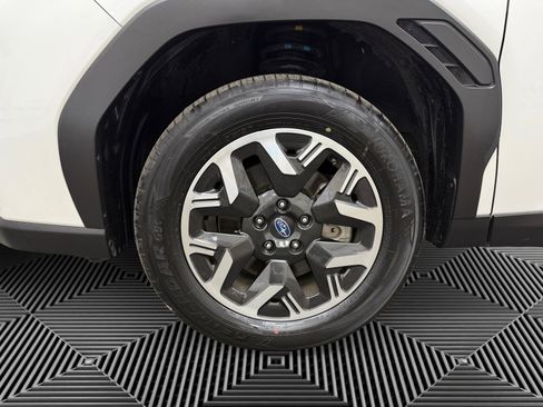 Used 2025 Subaru Forester Premium image 14