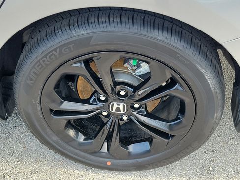 Certified 2025 Honda Accord SE image 7