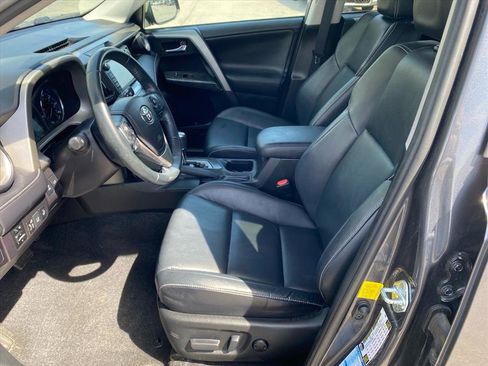Used 2017 Toyota RAV4 Platinum w/ All Weather Liner Package AWD/4WD image 9