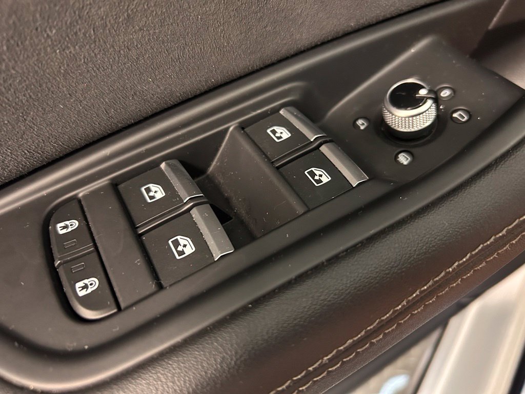 Used 2023 Audi A4 2.0T Premium Plus w/ Premium Plus Package AWD/4WD image 10
