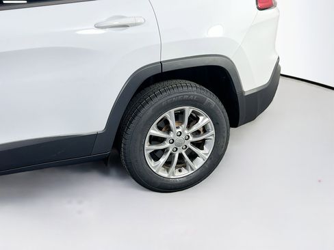 Used 2022 Jeep Cherokee Latitude Lux w/ Mopar Interior Package AWD/4WD image 29