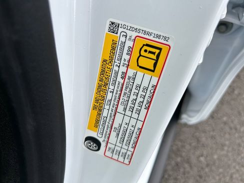 Used 2024 Chevrolet Malibu LT image 34