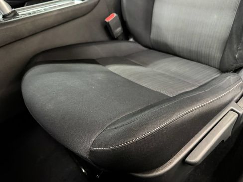 Used 2022 Nissan Sentra SV FWD image 15