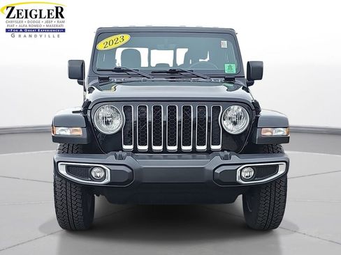 Certified 2023 Jeep Gladiator Overland w/ Cold Weather Group AWD/4WD image 2