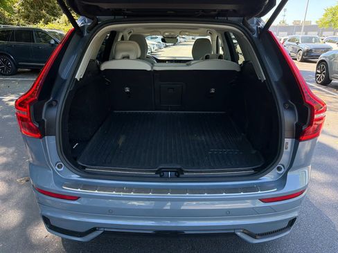 Used 2023 Volvo XC60 B5 Plus w/ Climate Package image 21