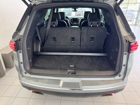 Certified 2023 Chevrolet Traverse High Country w/ LPO, Cargo Package AWD/4WD image 42