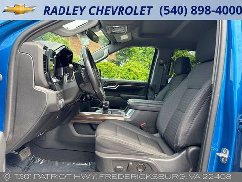 Used 2023 Chevrolet Silverado 1500 RST AWD/4WD image 19