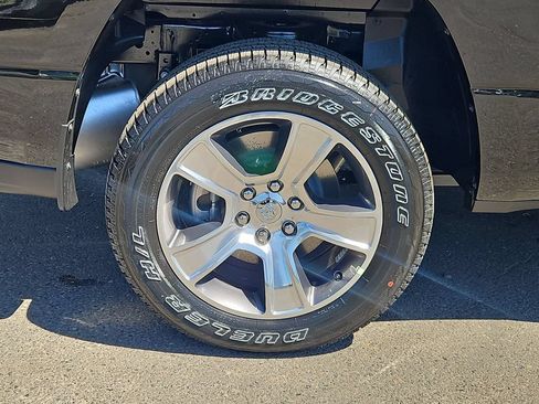 New 2026 RAM 1500 Express AWD/4WD image 9