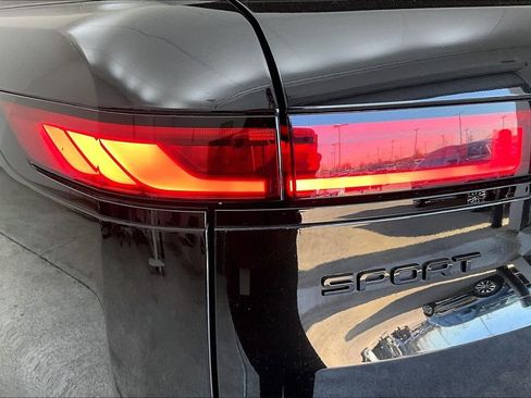 Used 2024 Land Rover Range Rover Sport Dynamic SE image 40