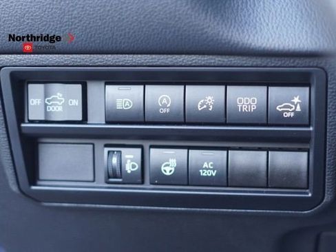 Used 2023 Toyota Tundra Limited image 22