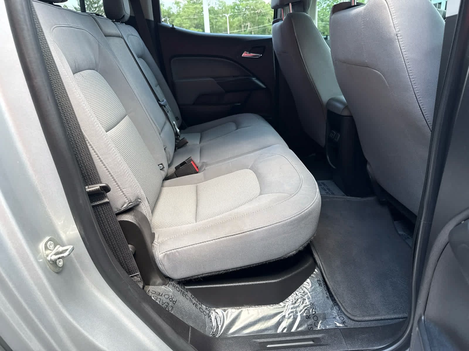 Used 2018 Chevrolet Colorado LT w/ LT Convenience Package RWD image 14