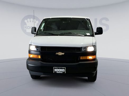 New 2026 Chevrolet Express 2500 image 19