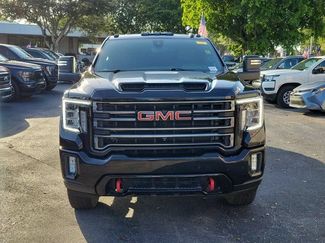 Used 2022 GMC Sierra 2500 AT4 w/ AT4 Premium Plus Package AWD/4WD video 2