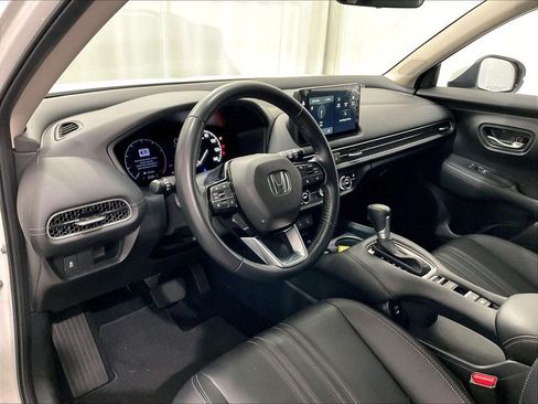 Used 2026 Honda HR-V EX-L image 8