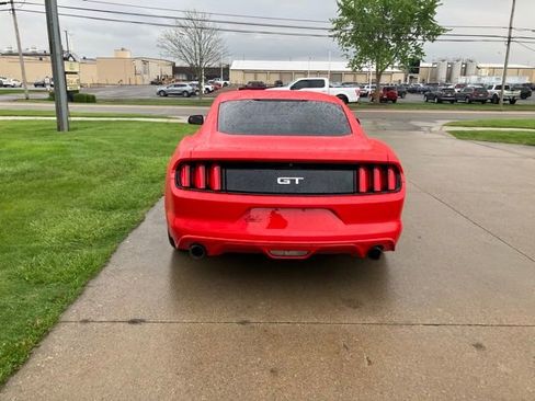 Used 2017 Ford Mustang GT w/ GT Performance Package RWD image 7