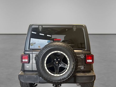 Used 2019 Jeep Wrangler Unlimited Sport S AWD/4WD image 15