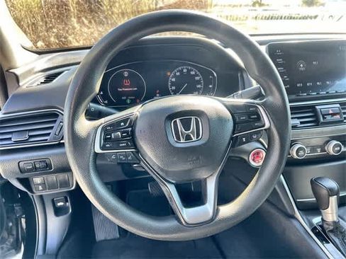 Used 2019 Honda Accord LX image 17