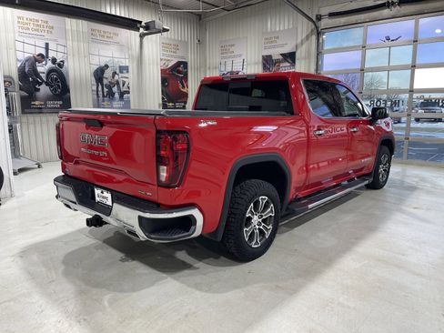 Used 2019 GMC Sierra 1500 SLE w/ SLE Value Package image 8