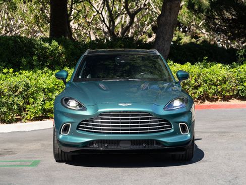 Used 2021 Aston Martin DBX AWD/4WD image 5