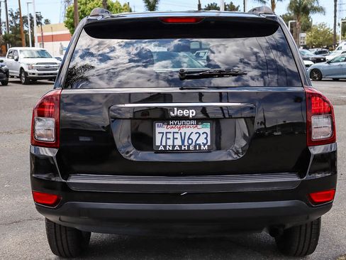 Used 2014 Jeep Compass Sport w/ Power Value Group FWD image 7