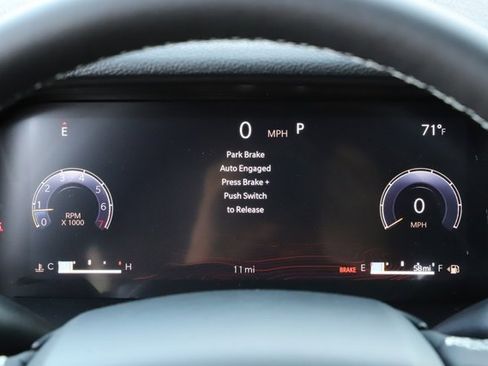 New 2025 Jeep Grand Cherokee Altitude image 23