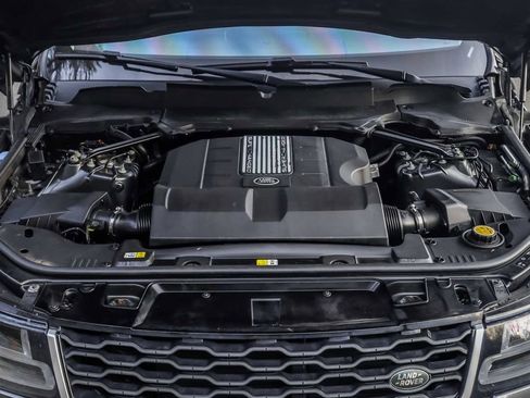 Used 2018 Land Rover Range Rover Sport HSE image 28