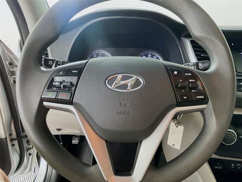 Used 2017 Hyundai Tucson SE w/ SE Popular Package 02 AWD/4WD image 15