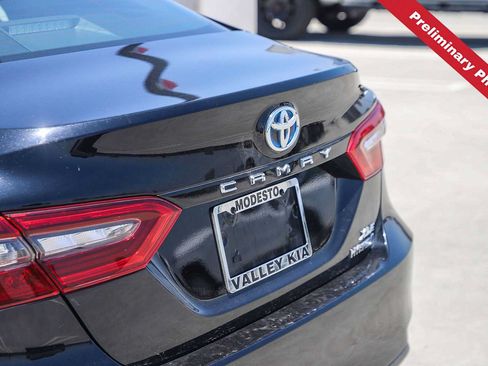 Used 2021 Toyota Camry XLE FWD image 10