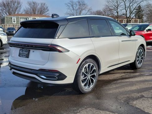 New 2026 Lincoln Nautilus Reserve image 4