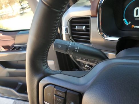 Used 2022 Ford F150 Lariat w/ Max Trailer Tow Package image 36