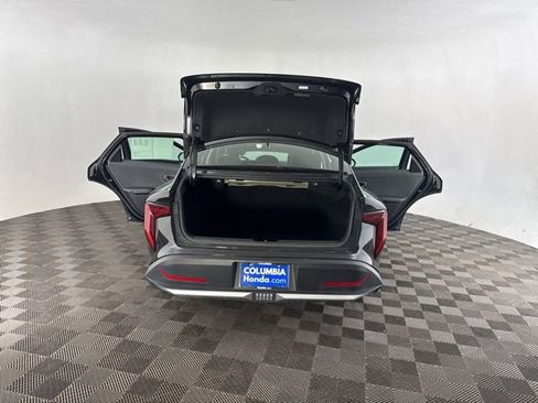 Used 2025 Kia K4 LXS image 18