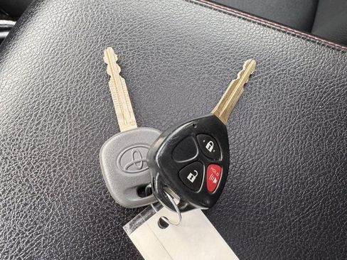 Used 2019 Toyota 4Runner TRD Off-Road image 33