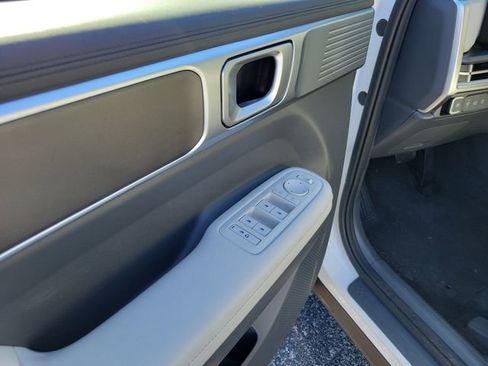 Used 2025 Hyundai Santa Fe SEL image 10