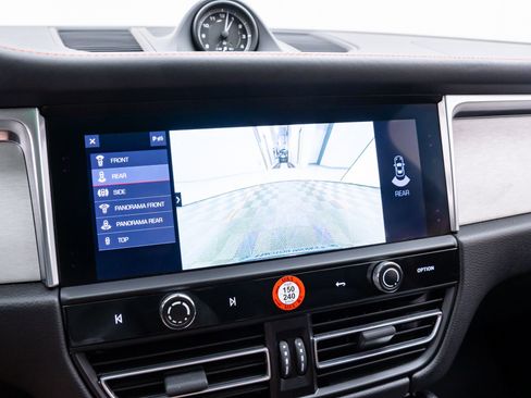 Certified 2023 Porsche Macan S image 22