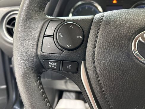 Used 2017 Toyota Corolla SE image 23