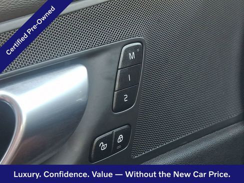 Certified 2025 Volvo XC60 B5 Core AWD/4WD image 22