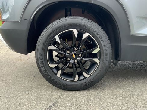 Used 2021 Chevrolet TrailBlazer LT AWD/4WD image 28