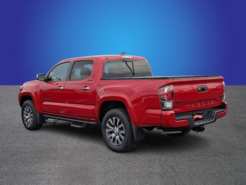 Used 2022 Toyota Tacoma Limited AWD/4WD image 6