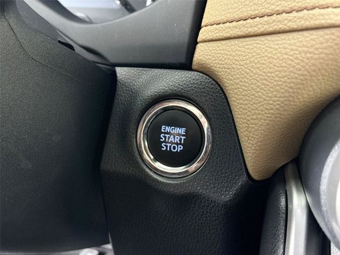 Used 2025 Toyota RAV4 XLE Premium AWD/4WD image 20
