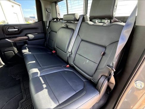 Used 2021 GMC Sierra 1500 SLT image 34