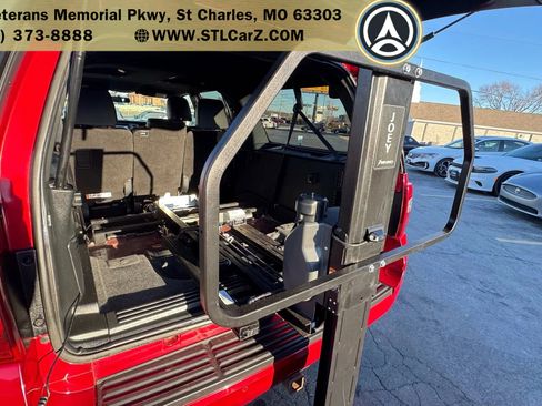 Used 2016 Ford Expedition EL XLT w/ Equipment Group 202A image 13